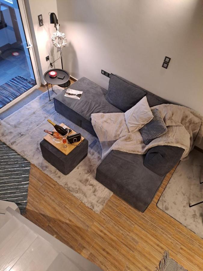 Vrachos Suites Aigio Extérieur photo