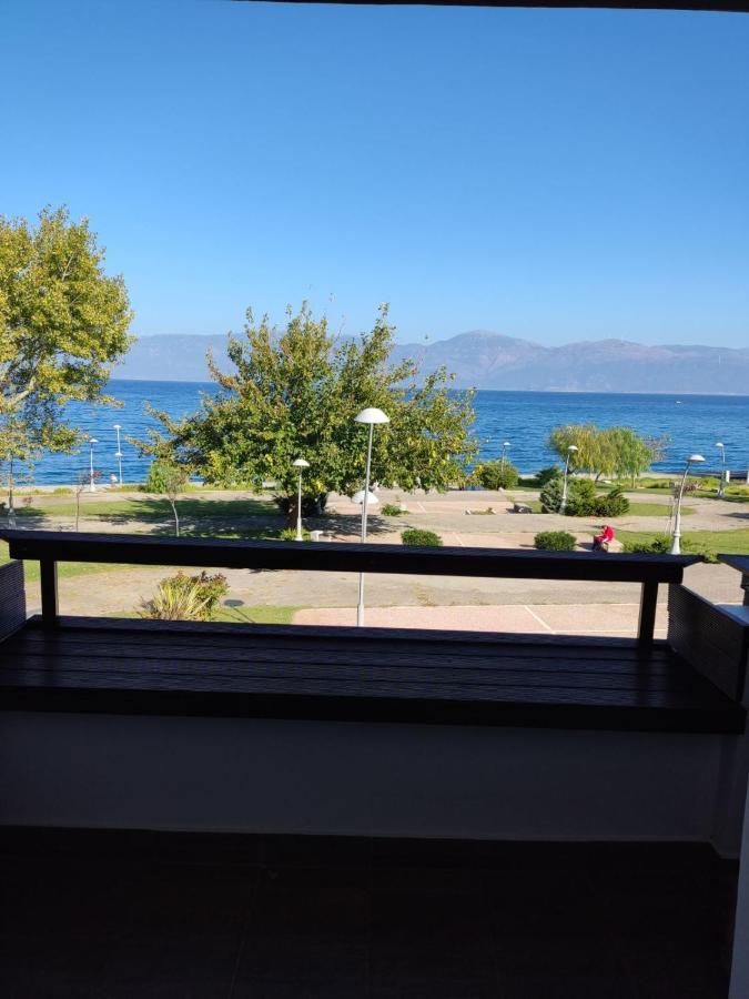 Vrachos Suites Aigio Extérieur photo